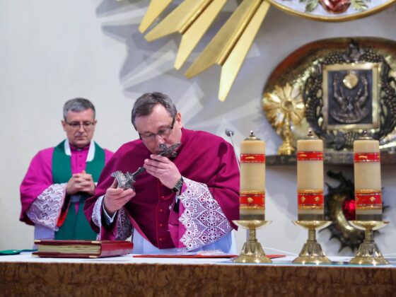 Ksiądz proboszcz Tadeusz Celusta kanonikiem Sądeckiej Kapituły Kolegiackiej